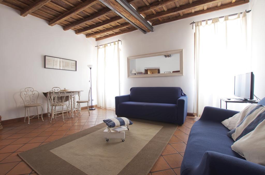Vacanze Romane Centro Storico Trastevere *