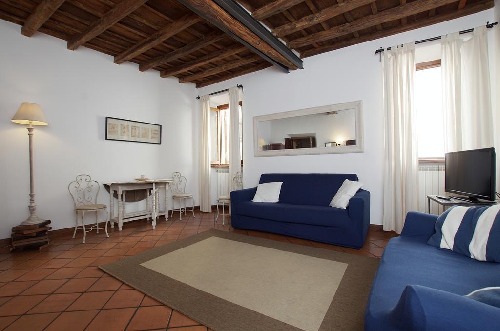 Vacanze Romane Centro Storico Trastevere *
